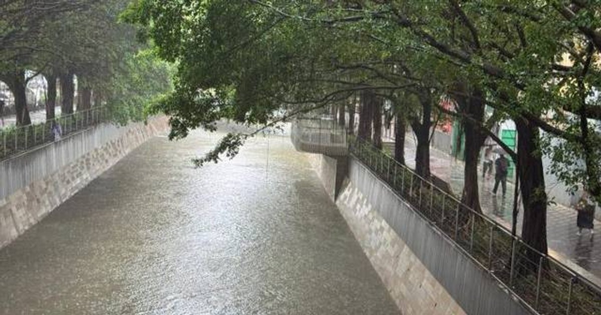 天文台上午11时40分取消黄色暴雨警告