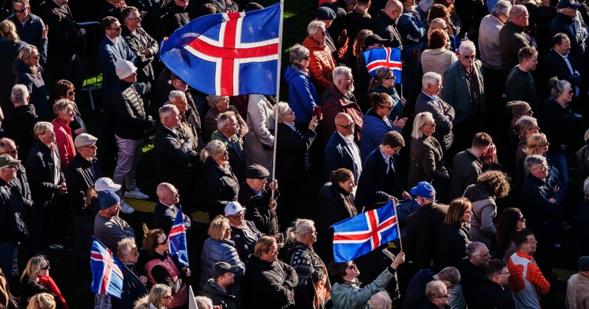 Iceland Votes on Restarting EU Membership Talks Amid Trump-Greenland Tensions