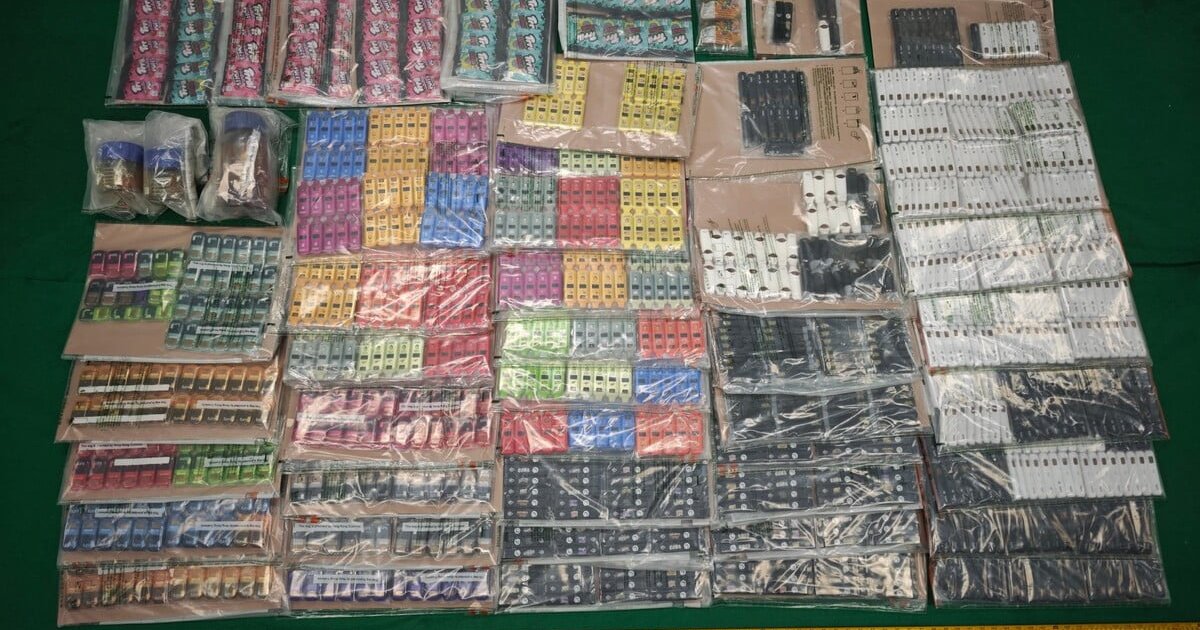 Customs Busts Two Kowloon Drug Units, Seizes HK$1.3m