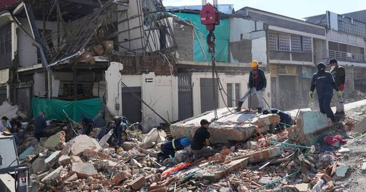 哥伦比亚地震增至逾180人丧生 救援人员通宵瓦砾挖掘搜索生还者