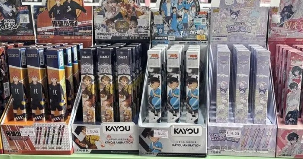 Anime Blind Box Pens Spark Campus Craze, Student Hoarding Sparks Concerns