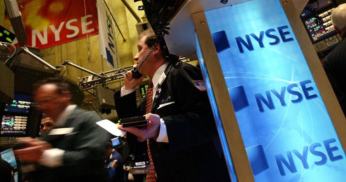 US Stocks Rally on Treasury Bond Repurchase Expansion; Hong Kong Markets Open Higher