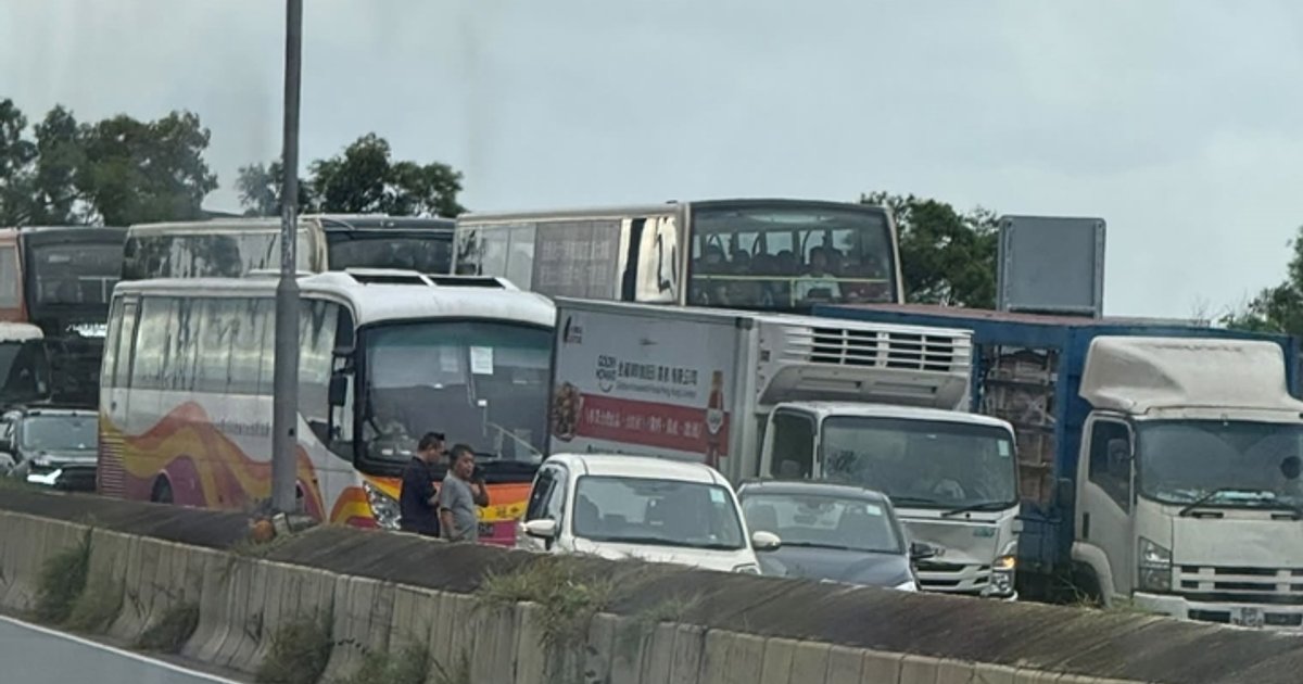 Three-Vehicle Collision on Lung Cheung Road Injures Driver, Snarls Traffic