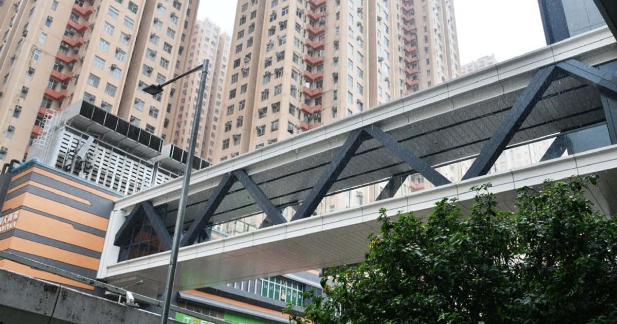 梁振英称淘大天桥体现官商民三赢