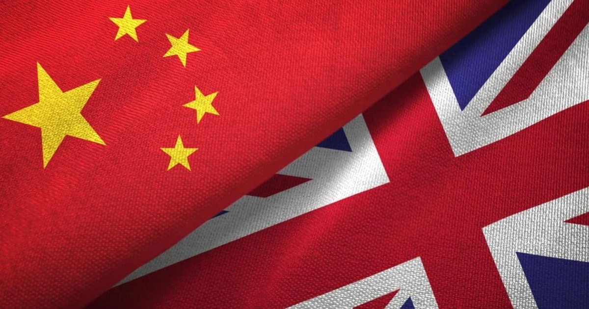 Vice Premier He Lifeng Holds Video Call with UK Chancellor Reeves on Economic Cooperation