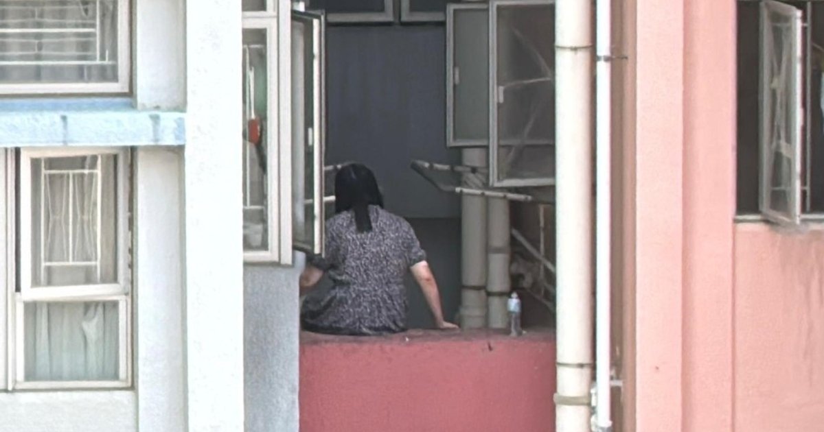 Tin Shui Wai Woman Dies After 5-Hour Standoff on Building Ledge
