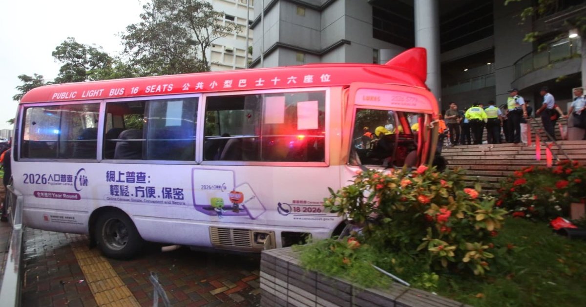 Court issues warrant for minibus driver after no-show
