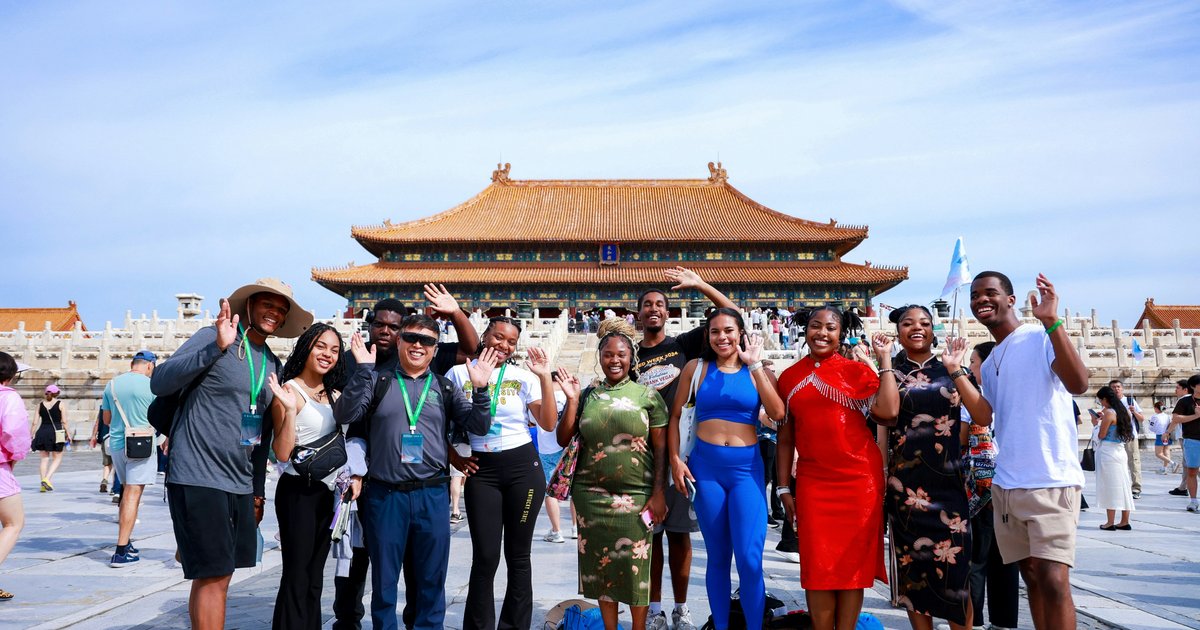 Xi urges US students to sustain China-US friendship