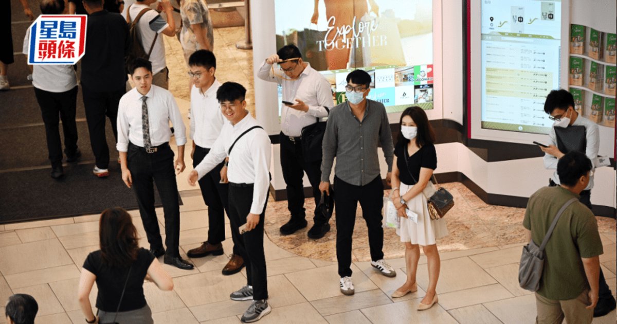 Hong Kong Property Agent Numbers Climb to 18-Month High, Reaching 38,163