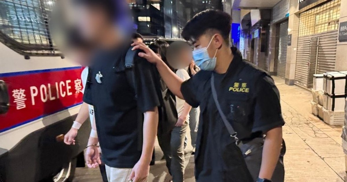 Police raid Mong Kok baccarat den, arrest six