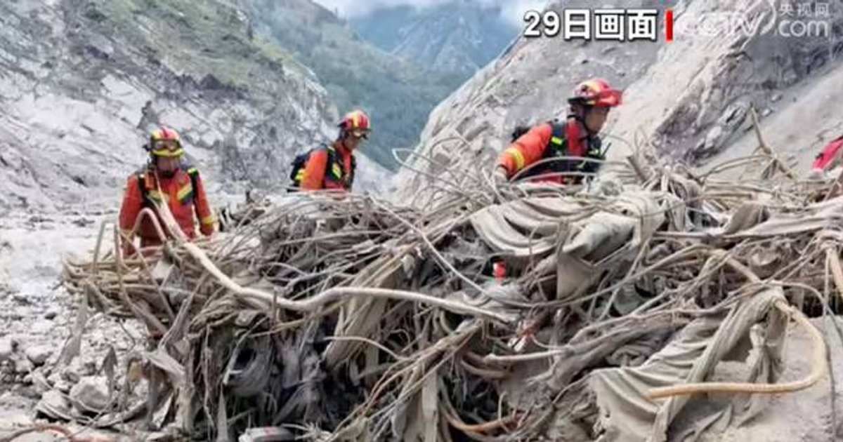 Tibet Mudslide Rescue Operations Continue as Engineering Vehicles Near Gyirong Port