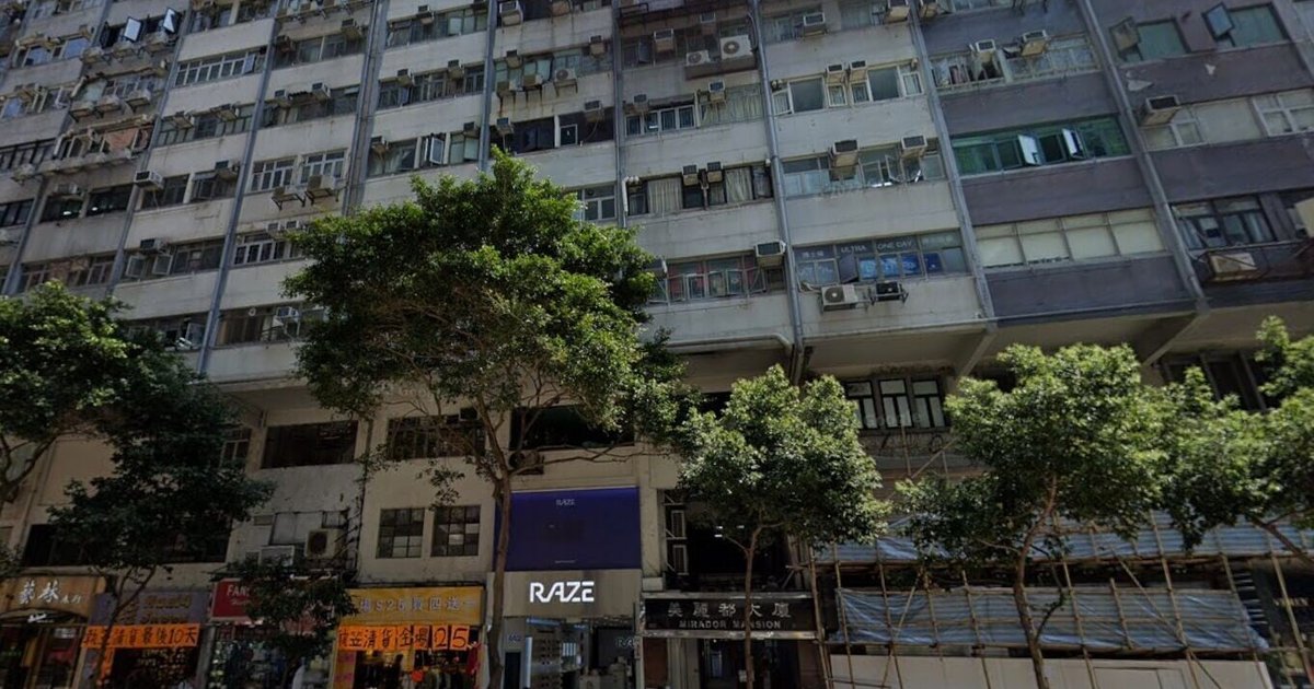 Fire Breaks Out in Tsim Sha Tsui Building Meter Room, Quickly Extinguished