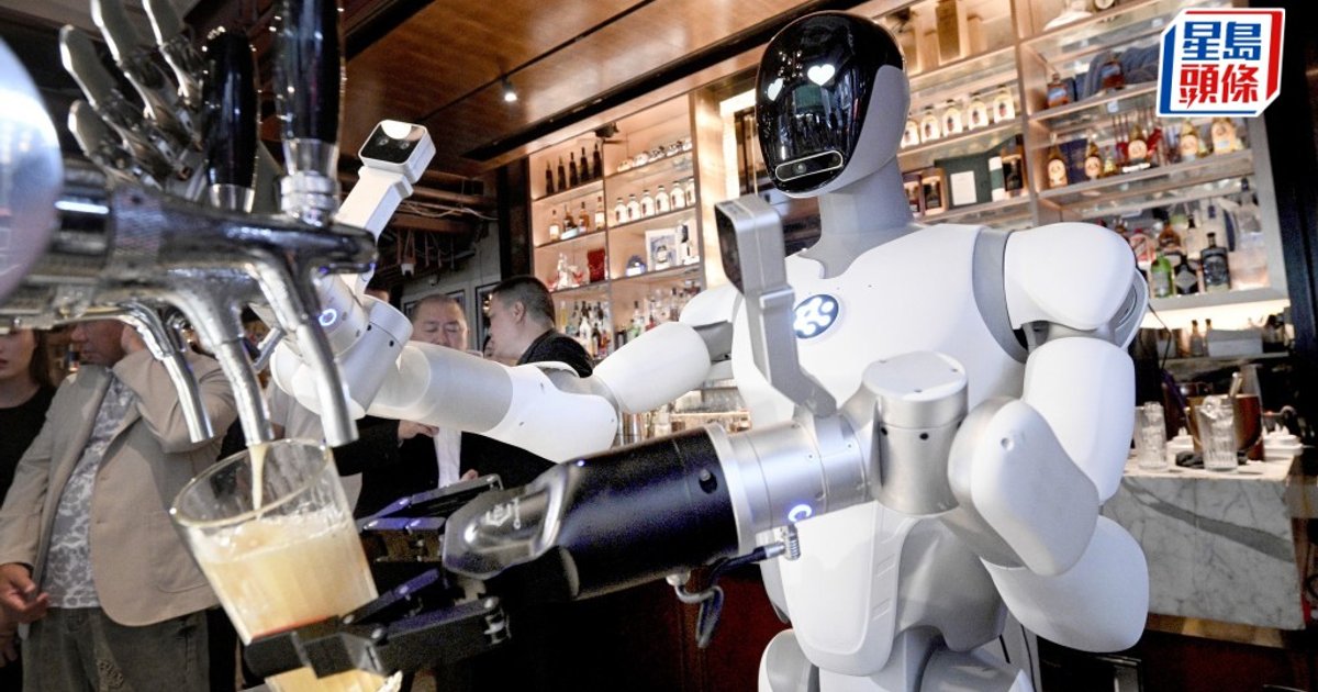 Lan Kwai Fong Debuts First Bartender Robot, Set to Serve Drinks in Two Weeks