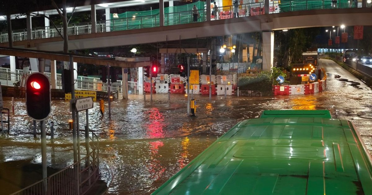 Water Main Burst Floods Fanling Road Near Cheung Wah Estate