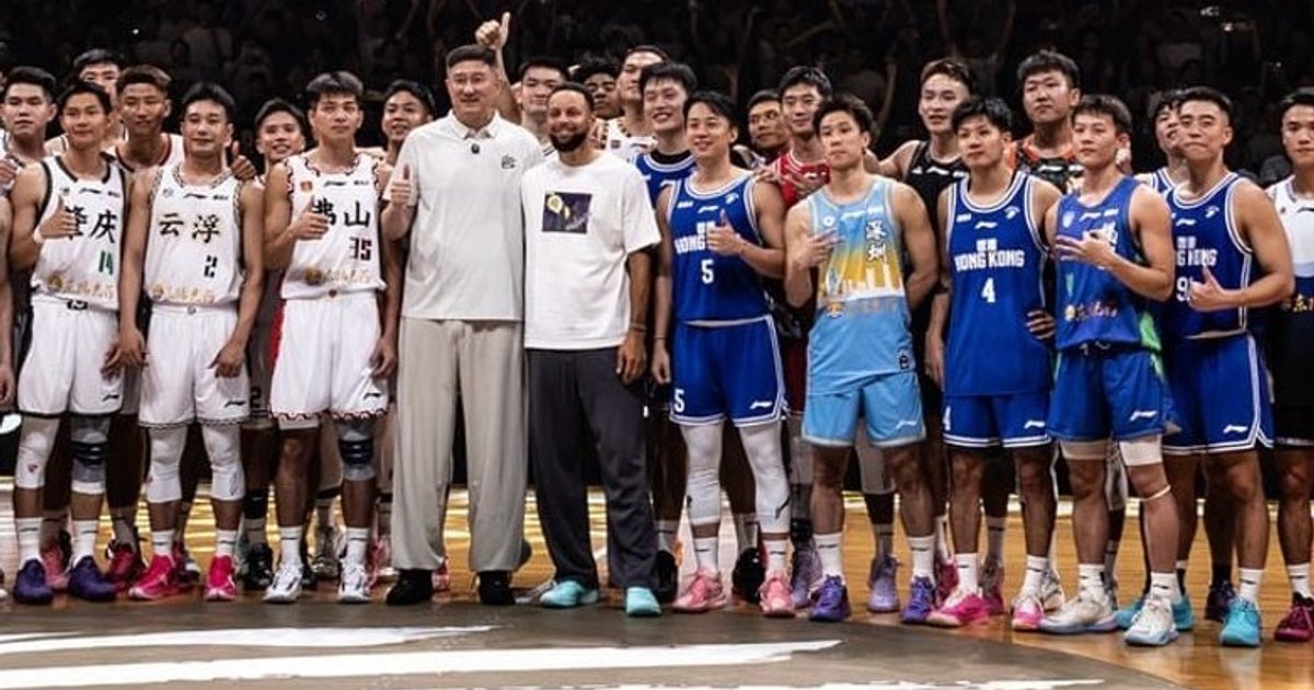 Stephen Curry Wows Fans at Guangdong All-Star Game, Heads to Hong Kong