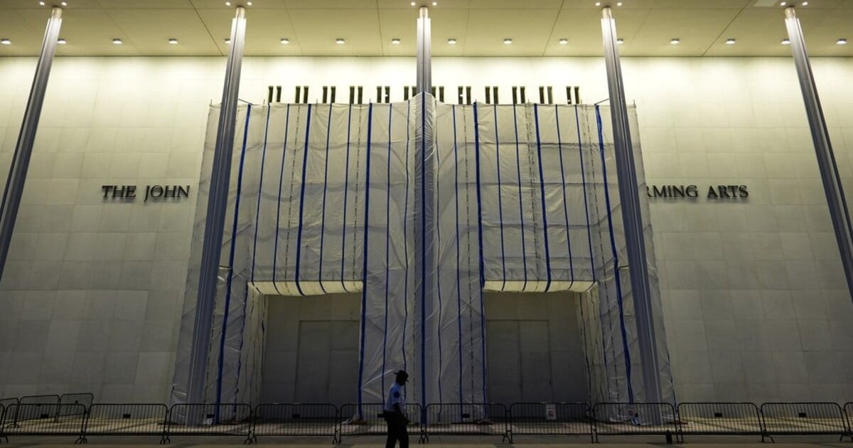 US judge blocks Trump naming at Kennedy Center