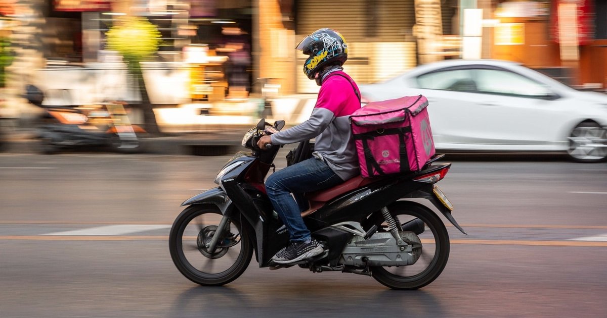 Lawmaker Proposes iAMSmart Identity Verification for Food Delivery Workers