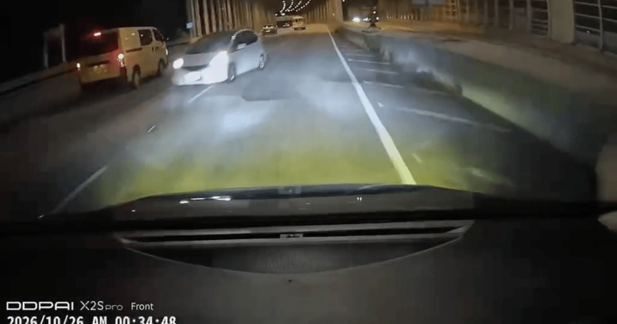 Wrong-way car filmed on Tuen Mun Road