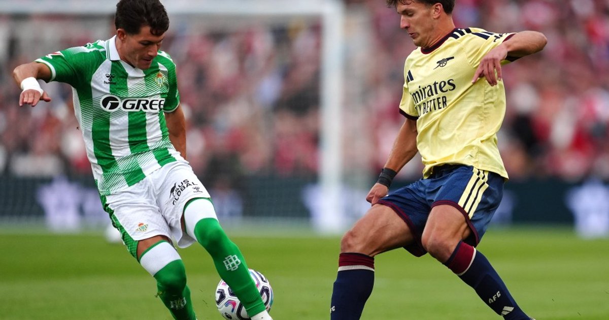 Arsenal back Solis spark in Emirates Cup opener