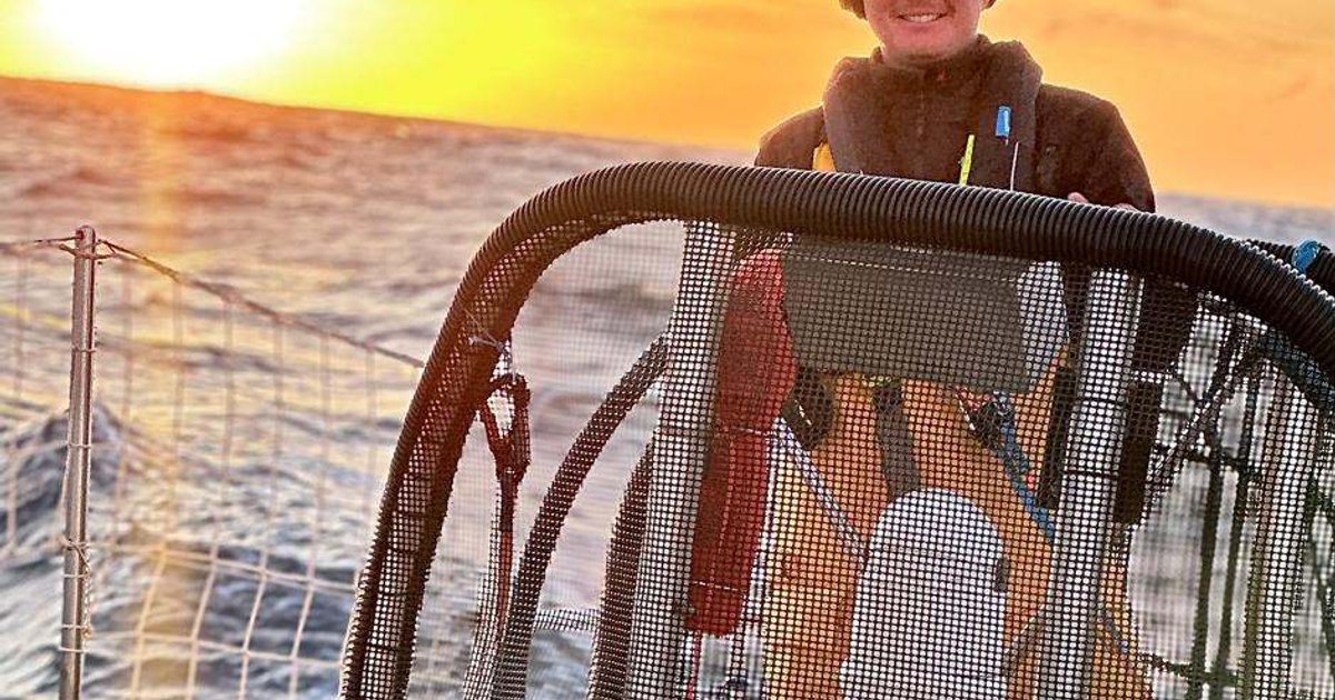 Young Hong Kong Sailor Completes Round-the-World Race, Gaining Life Lessons