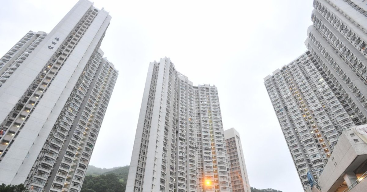 57-Year-Old Man Found Dead in Lam Tin Estate Unit