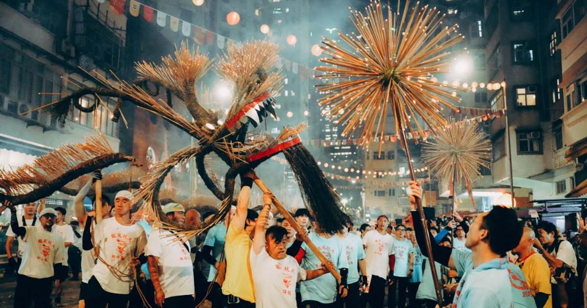 大坑舞火龍復辦三日慶典　吸引本地及海外遊客提早霸位