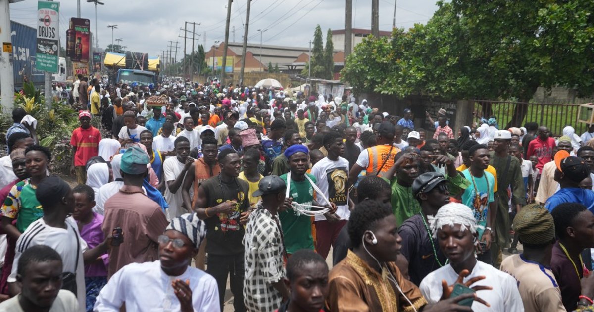 Nigeria Oil Siphoning Tragedy: At Least 37 Dead from Toxic Gas Inhalation