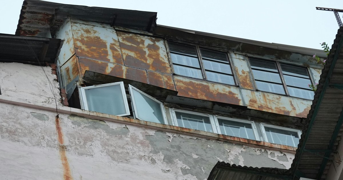 福安大厦天台僭建二十年　清拆令沦废纸　住户饱受众水之苦