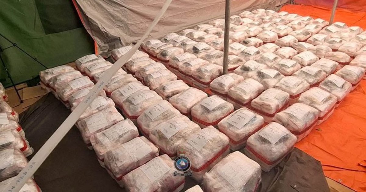 Fiji probes cocaine evidence swapped for flour