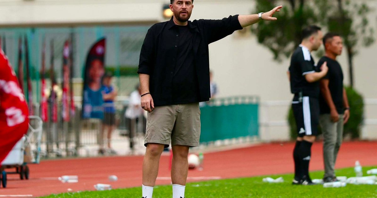 Hong Kong Football Club Pins Hopes on Ex-Premier League Coach Darren Arnott