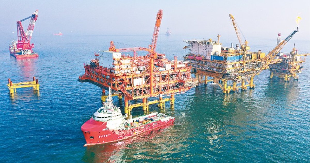 Goldman Sachs Warns Oil May Surge to $120 as Middle East Tensions Rise