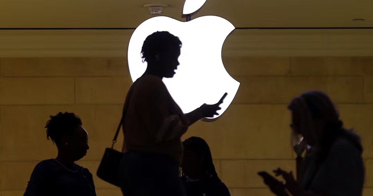 Apple Unveils Foldable iPhone Duo at $1,999
