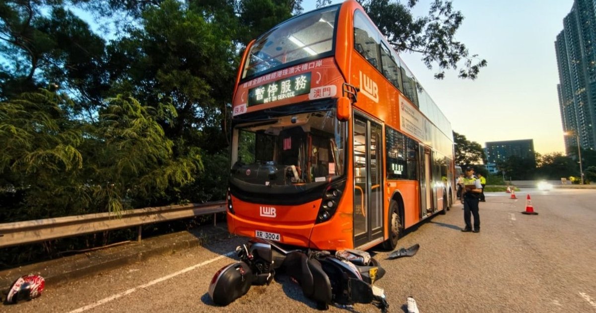 东涌巴士撞拖行电单车 五旬铁骑重伤昏迷