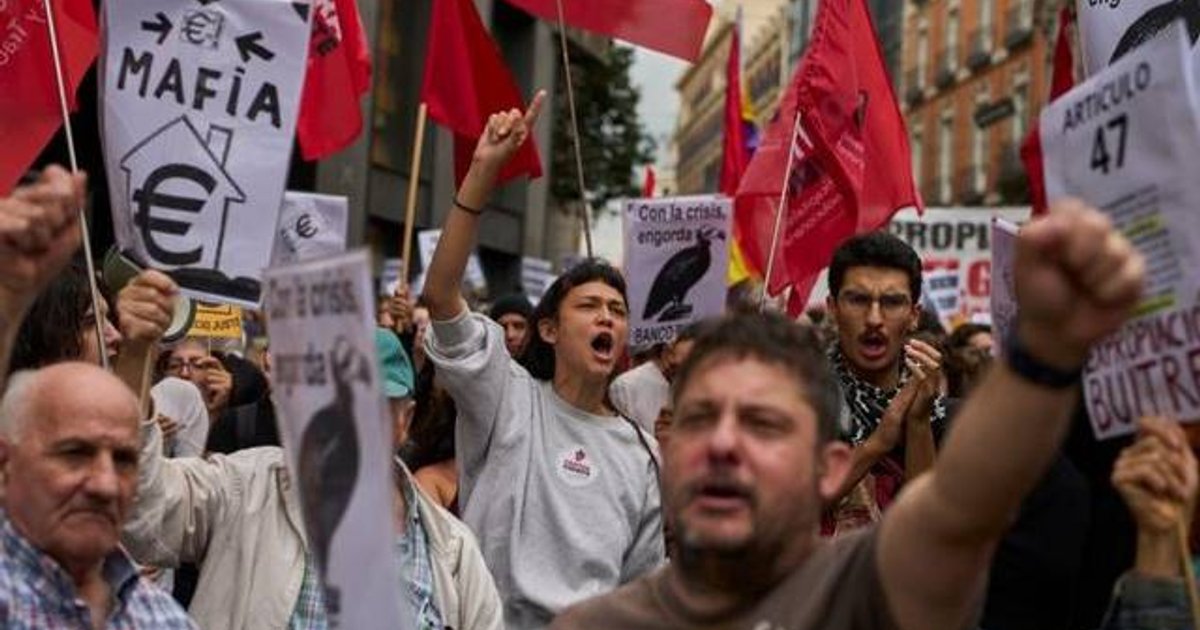 Spain housing bills defeated as protests intensify