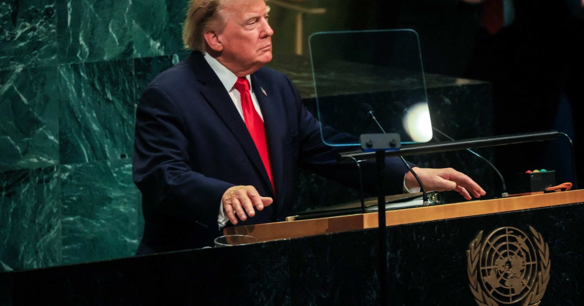 Trump Defends Iran War at UN, Warns of 'Annihilation' Without Peace Deal