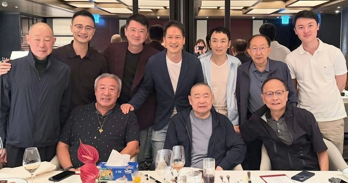 大劉細劉私人飯局罕有同框 精神奕奕獲封「真正尊敬的偉人」