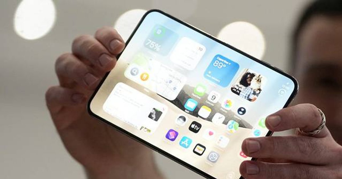 iPhone Duo Repair Costs Revealed: Inner Screen Fix Pricier Than iPhone 17