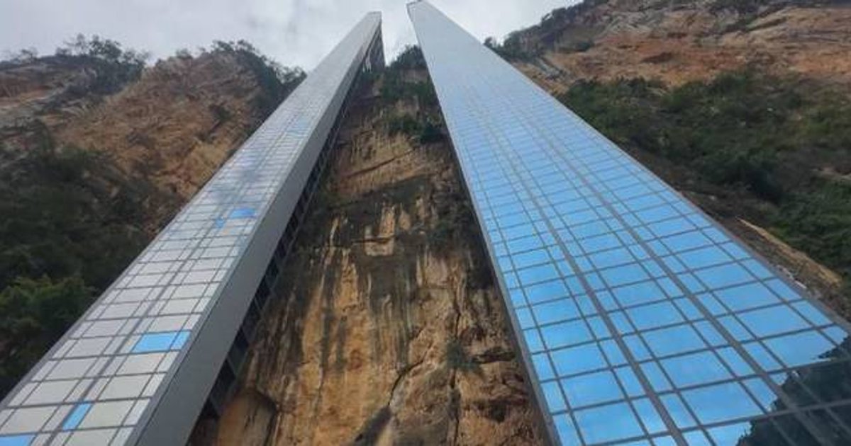 Yunnan Cliff Elevators Transform Dangerous 3-Hour School Commute into 30-Minute Journey
