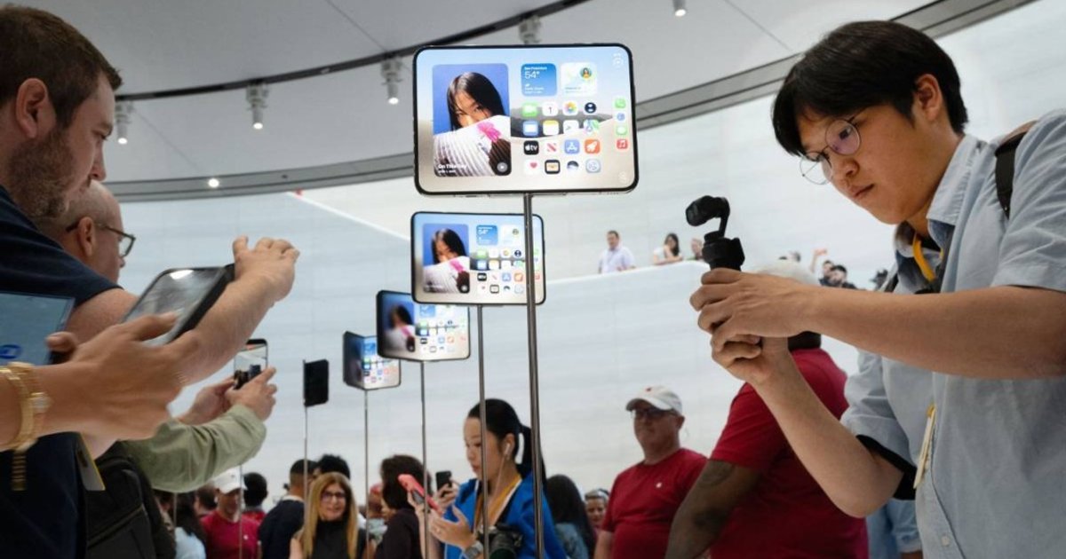 Counterpoint Forecasts iPhone Duo to Sell 6 Million Units This Year