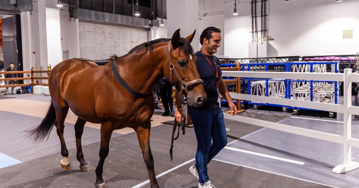 CAVALLUNA Equestrian Spectacle Debuts in Asia at Kai Tak Arena