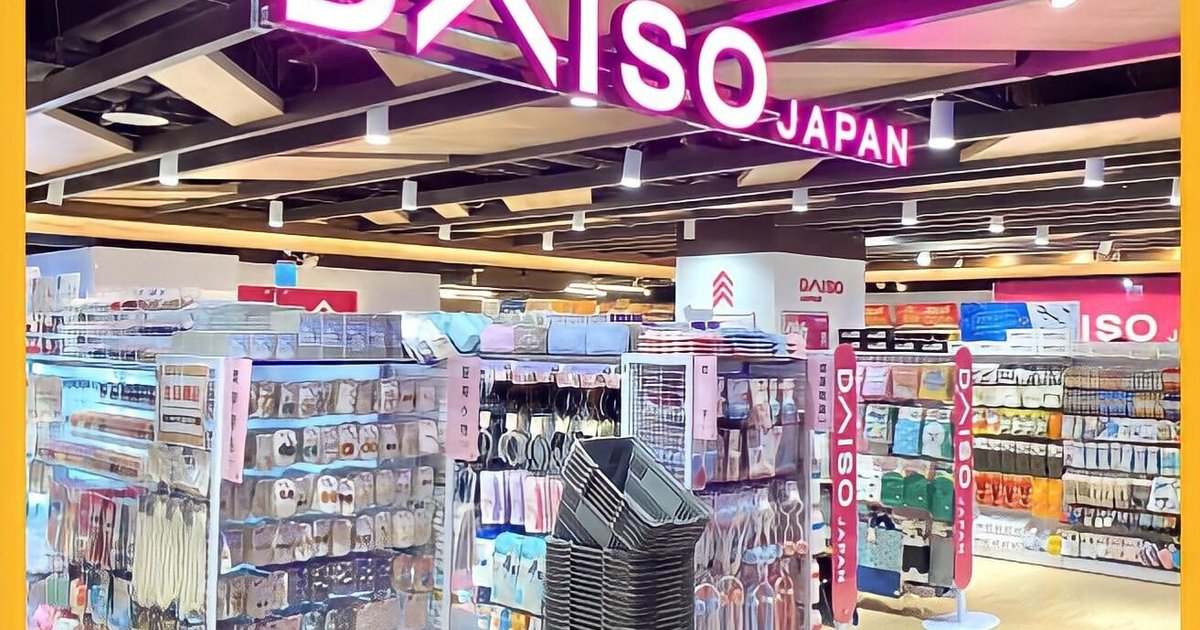 AEON's 12-Dollar Stores Cut Prices for First Time in 15 Years, Close Four Outlets