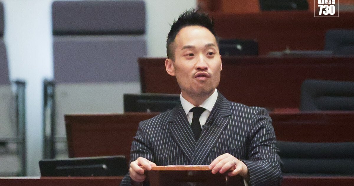 何敬康称月底将当爸爸 指生育关键不在奖金