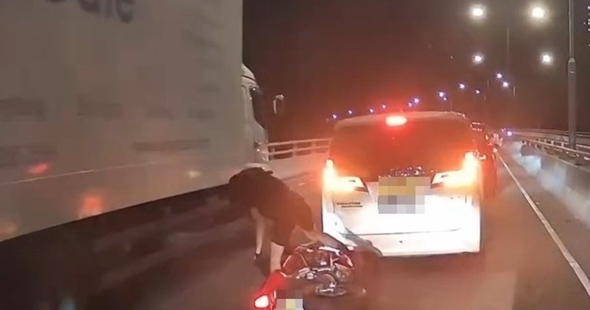 Motorcyclist narrowly avoids truck after Tsuen Wan Road crash