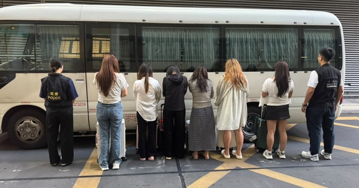 灣仔酒吧區放蛇掃黃破淫窟 7女被捕