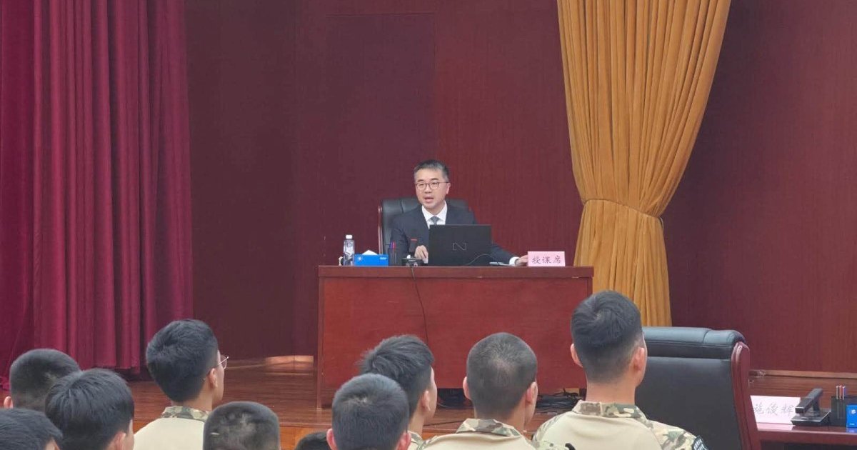 Education official urges HK youth to build discipline at military summer camp