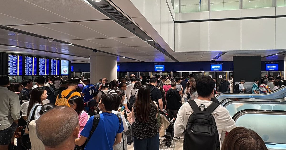 機場捷運路軌石屎剝落 部分路段暫停六小時 旅客滯留T2月台
