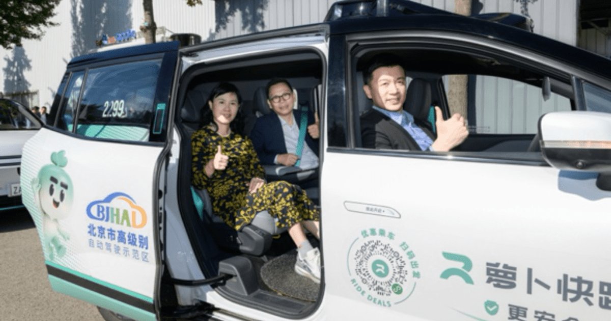 Hong Kong Transport Chief Tests Baidu's Robotaxi in Beijing, Eyes Passenger Service