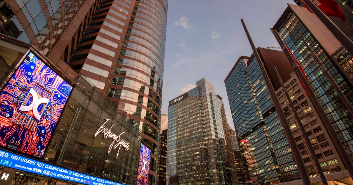 Hong Kong Investors Most Ambitious in Asia Despite More Tempered Return Expectations