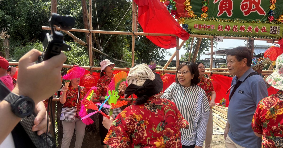 Kat O Peaceful Dragon Festival Draws 6,000 Visitors in First Three Days