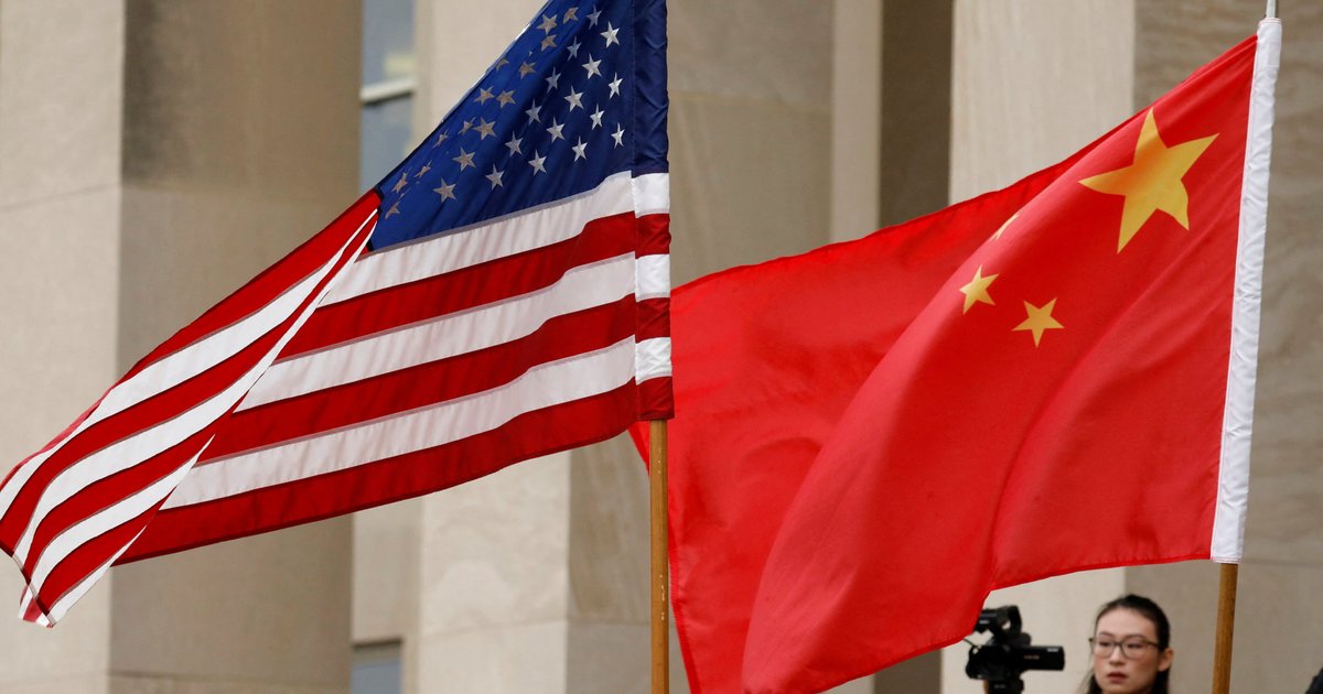 US imposes 15% polysilicon tariff and price floors
